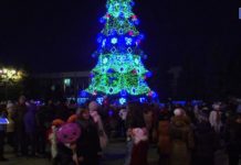 И ЗАСИЯЛА РЫБНИЦКАЯ ЁЛКА!