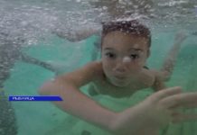 В РЫБНИЦКОМ БАЙССЕЙНЕ ПРОШЁЛ УРОК ПЛАВАНИЯ