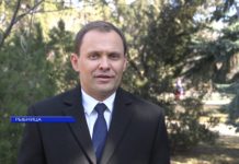 ГЛАВА РЫБНИЦЫ ПОЗДРАВИЛ РЫБНИЧАНОК С ПРАЗДНИКОМ