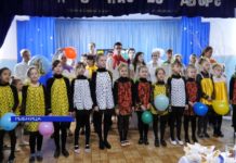 А У НАС ВО ДВОРЕ