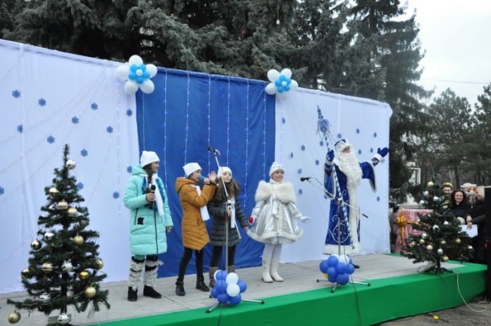 Рыбничан и гостей города приглашают на закрытие ёлки