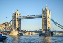 Соглашение о выходе Великобритании из ЕС подписаны Великобритания выйдет из ЕС