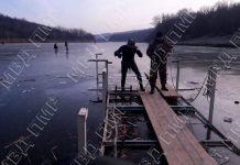В Приднестровье спасатели и водолазы обследуют места для крещенских купаний Водолазы обследуют акватории водоёмов