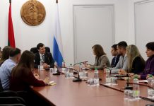 «Оцифровка» приднестровской медицины: переходить к электронному документообороту Минздрав будет поэтапно Руководство Минздрава и айтишники обсудили разработку нового ресурса