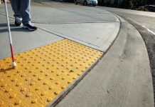 В городах Приднестровья для слабовидящих установят тактильную плитку Тактильную плитку намерены установить в Приднестровье
