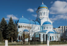 Из-за коронавируса молиться будут виртуально В Молдове приостановят службы в церквях из-за угрозы коронавируса