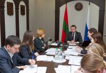 Медикам в Приднестровье увеличат оклады на 30%: когда ждать повышения В Правительстве обсудили повышение зарплат медработникам
