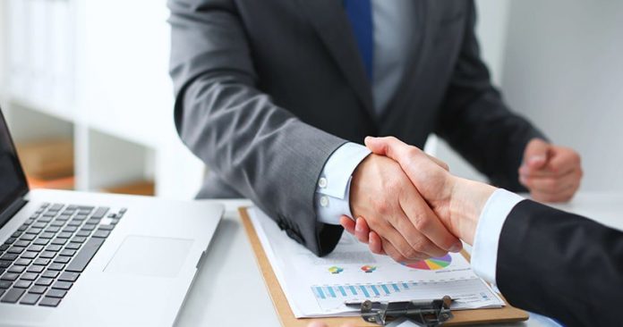 Условия кредитования крупных предприятий могут стать доступнее. Фото: credit-index.com