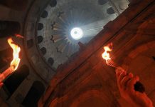 Благодатный огонь прибудет в Приднестровье Благодатный огонь сошел в Иерусалиме. Фото: iz.ru