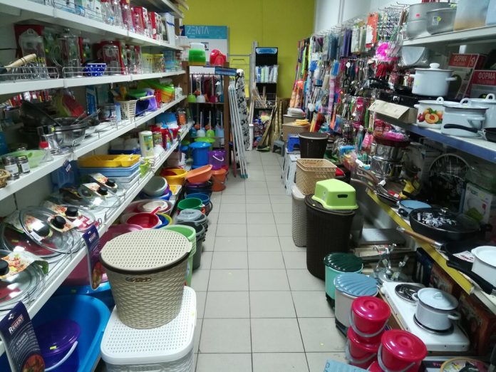 В Приднестровье открываются непродовольственные магазины