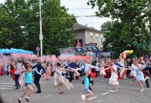 Выпускной бал-2020: в городах Приднестровья проведут конкурс на лучшую организацию праздника в условиях карантина выпускной