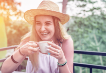 Президент призвал содействовать владельцам кафе, желающим открыть летние террасы До пандемии не все заведения практиковали обслуживание на свежем воздухе