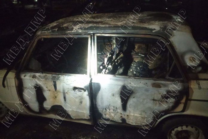 Ночью в Рыбнице сгорел автомобиль