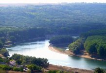 Вадул-луй-Водэ под угрозой подтопления из-за разлива Днестра Кишинев принимает меры по предотвращению наводнения. Фото: yandex.com