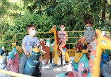 В Рыбнице заработали детские аттракционы: график работы В Рыбнице заработали детские аттракционы