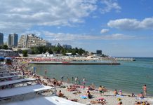 Власти Украины не рекомендуют отдыхать на пляжах Одессы odessa Фото с сайта vmireinteresnogo.com