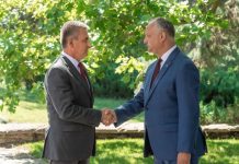 Вадим Красносельский и Игорь Додон подвели итоги четырехчасовой встречи 28 июля Вадим Красносельский и Игорь Додон подвели итоги четырехчасовой встречи