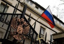 Въехать в Россию тем, кто имеет близких родственников-граждан РФ, теперь будет проще Условия въезда в Россию для родственников граждан РФ решают упростить. Фото: life.ru