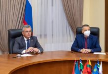 Коллективы, в которых выявлены носители COVID-19, должны безоговорочно отправляться на карантин Коллективы, в которых выявлены носители COVID-19, должны безоговорочно отправляться на карантин