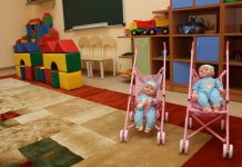 В Молдове планируют открыть с 1 сентября и детсады, и школы Кику: Надеемся открыть с 1 сентября и детсады, и школы. Фото: twitter.com