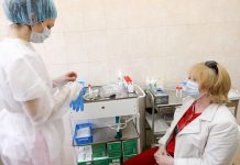 В Молдове за сутки выявили более 500 случаев заражения коронавирусом За сутки в Молдове выявили более 500 случаев заражения