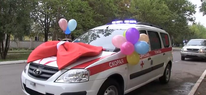 В Рыбницу доставили новую машину медицинской помощи