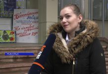 Сбор новогодних игрушек для ёлки в COVID-госпитале организовали в Рыбнице