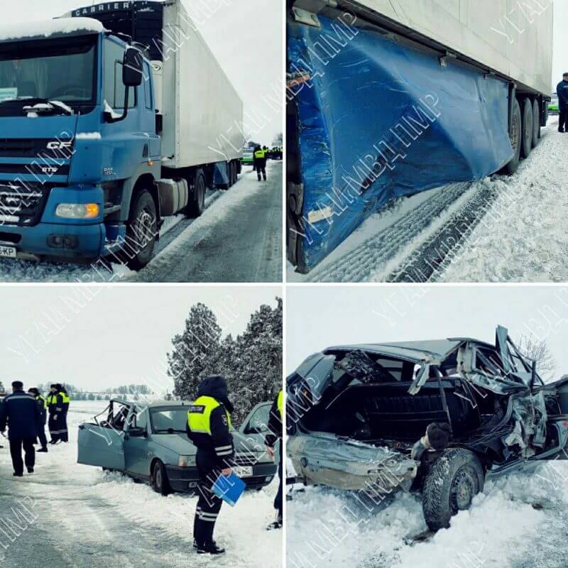 Fiat столкнулся с фурой