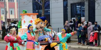 Масленица-2021. Рыбница Масленица 2021. Емеля на печи