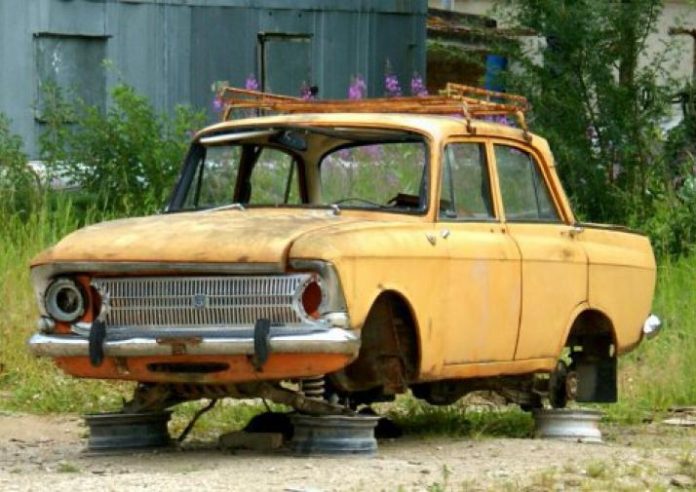 Брошенные автомобили могут эвакуировать