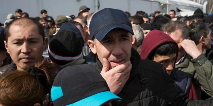 МВД РФ требует от стран СНГ до 15 июня забрать всех своих нелегальных мигрантов МВД РФ требует от стран СНГ до 15 июня забрать всех своих нелегальных мигрантов