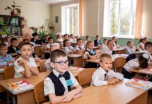 В Приднестровье ученики 1 и 2 классов снова сядут за парты Снова за парты