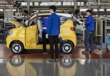 Китайский электромобиль за 4500 долларов Источник изображения: Bloomberg