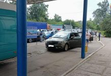 Очередь на Молдавско-Румынской границе Все в отпуск. В Румынию