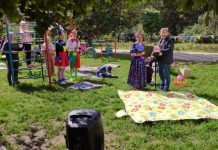 Акция «Почитай мне, тетя, книжку!» прошла в Рыбнице В Рыбнице прошла акция "Почитай мне, тетя, книжку!"