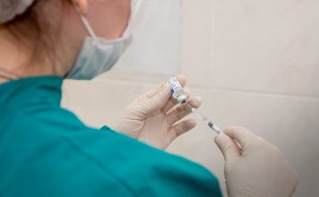 Медики работают над созданием вакцины, дающей пожизненный иммунитет к COVID-19 Вакцина, вакцинация