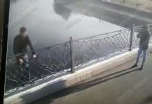 Подросток пытался спрыгнуть с моста в центре Тирасполя