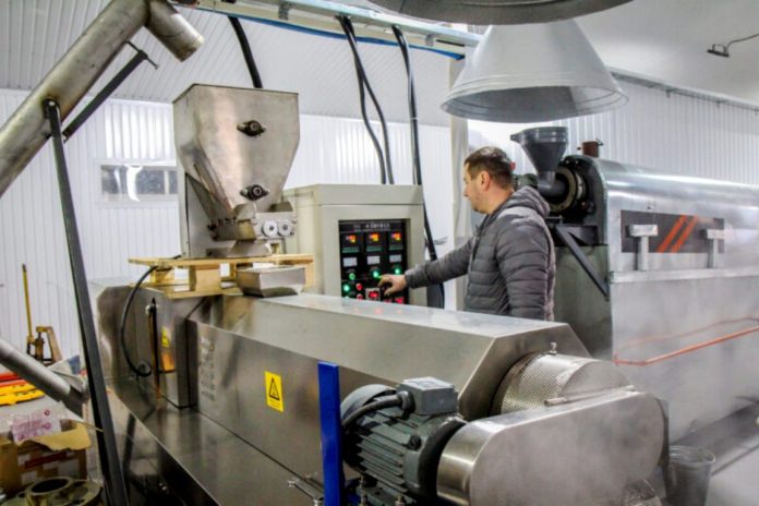 Производство кормов. Фото ТПП ПМР