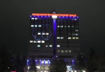 Лазерное шоу от ММЗ — праздничное настроение для зрителей