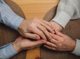 В Молдове с 1 июля пенсионный возраст для женщин с 62 лет пенсионеры
