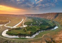 Молдова занимает второе место в рейтинге величайших достопримечательностей Восточной Европы Молдова попала в тройку туристических стран