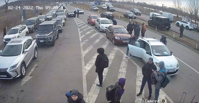 Очереди на КПП Паланка