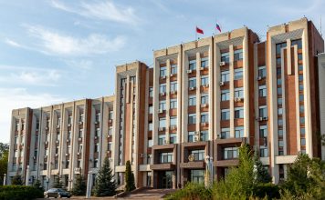 В Приднестровье планируют упростить миграционный учет иностранных граждан льготы, акцизный сбор, Верховный Совет, коррупция, ЧП в экономике
