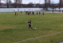 Рыбницкая «Искра» претендует на повышение в классе Футбольный матч "Искра"