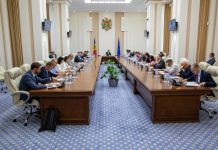 Единые разрешения на международные перевозки из/в/через Украину и/или Российскую Федерацию подлежат возврату разрешения на перевозку. Фото gov.md