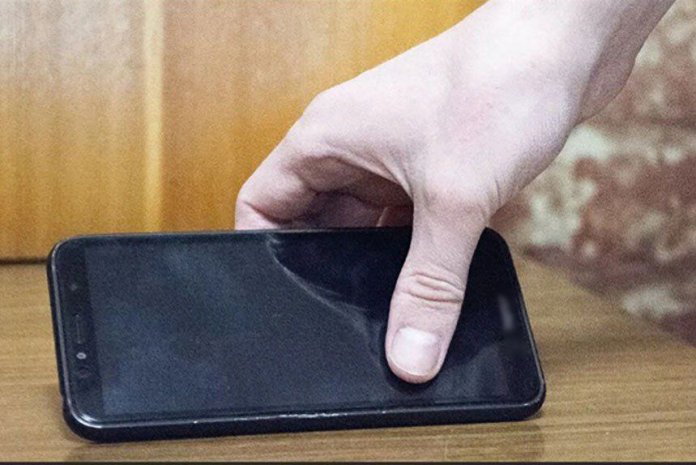 телефон девушка, знакомая