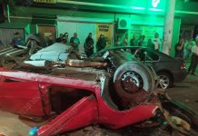 В Парканах перевернулся автомобиль перевернулся автомобиль