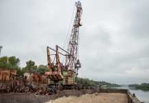 В Бендерах заканчивают расчистку русла Днестра база гребная расчистку Бендерский речной порт