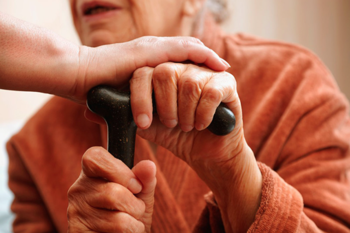 утвердили профессию уход на дому