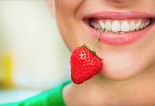 Стоит ли отбеливать зубы пищевой содой? отбеливать зубы содой